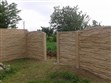 Predná strana obojstranných betónových plotov